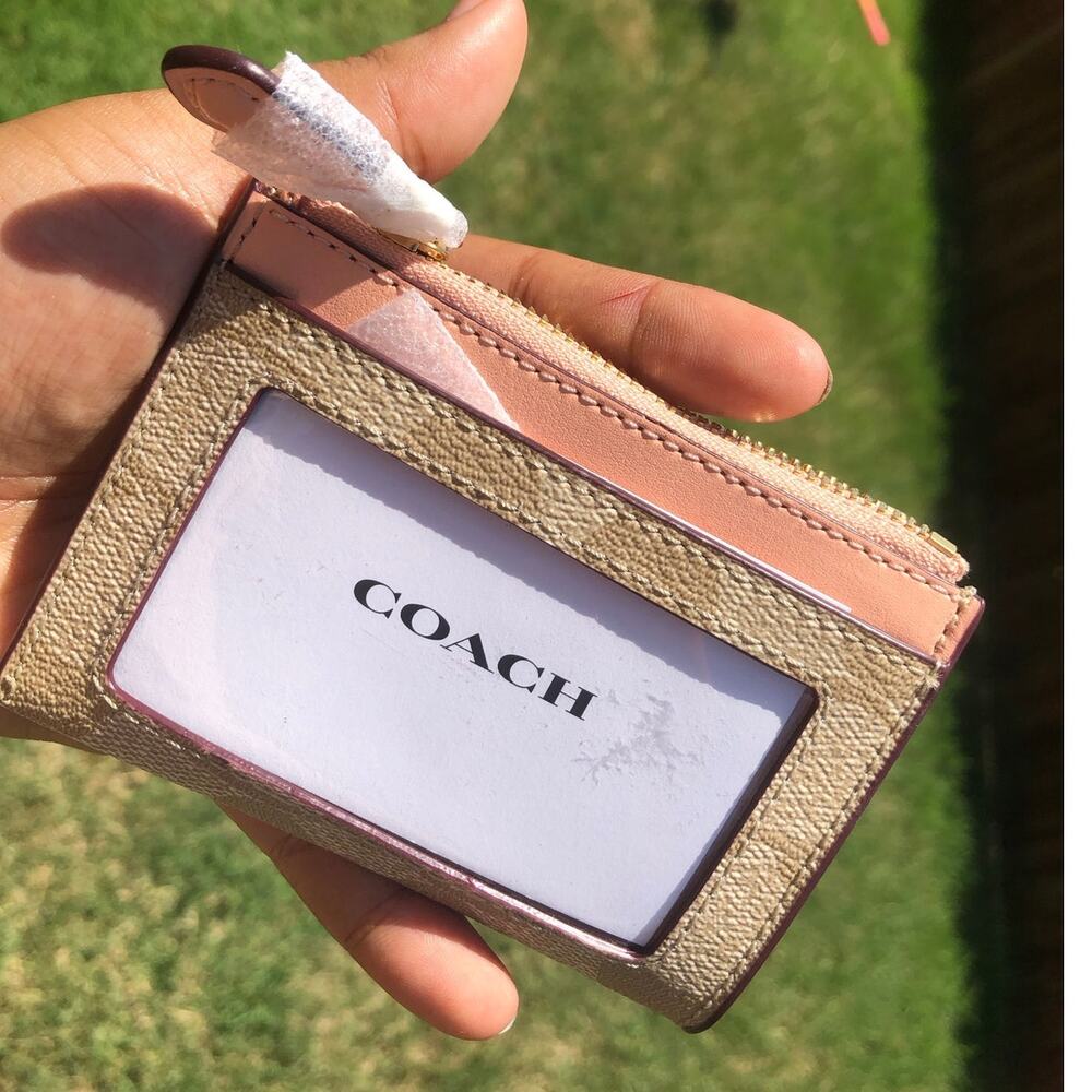New Coach Card Holder Key chain Light Khaki Fade Blush - Picture 3 of 5